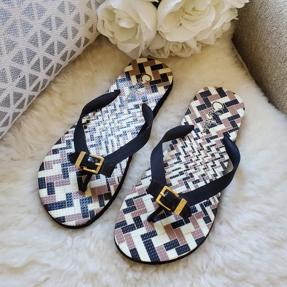 COLE HAAN thong sandals buckle US7